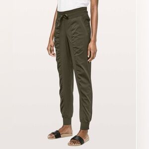 Lululemon Dance Studio Jogger Pant 29” Dark Olive Size 6 Excellent Condition